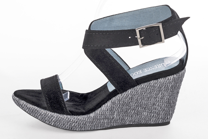 Matt black women's fully open sandals, with crossed straps. Round toe. High wedge soles. Profile view - Florence KOOIJMAN